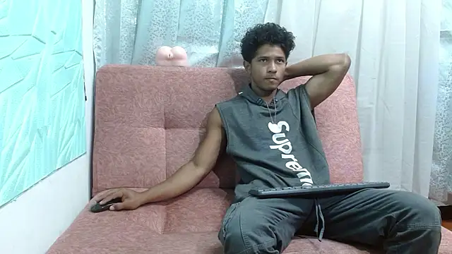 Snapshot of nasty_joel chatting on 01-07-26, 02:44 nasty joel online show from 01-07-26, 02:44