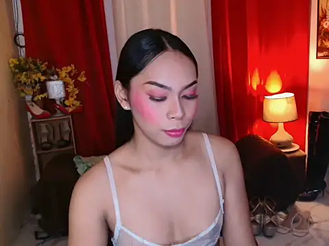 Snapshot of kylieEmparado chatting on 06-27-26, 12:22 kylieEmparado online show from 06-27-26, 12:22
