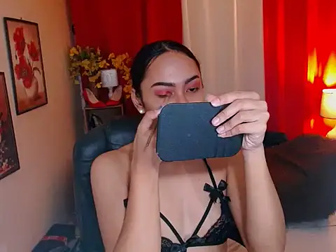 Snapshot of kylieEmparado chatting on 12-15-25, 04:51 kylieEmparado online show from 12-15-25, 04:51