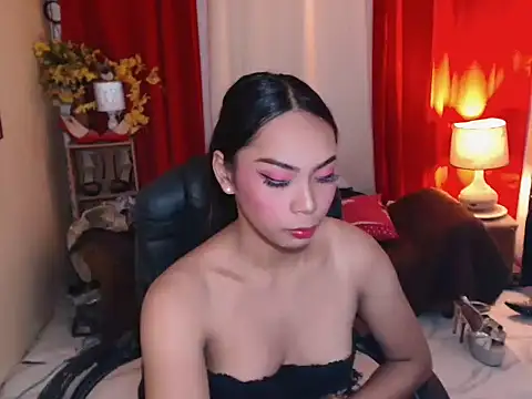 Snapshot of kylieEmparado chatting on 06-04-26, 01:43 kylieEmparado online show from 06-04-26, 01:43