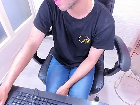 SweeXioji online show from 02-19-26, 11:45