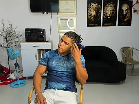 Snapshot of alex_balck chatting on 12-16-25, 01:43 alex balck online show from 12-16-25, 01:43