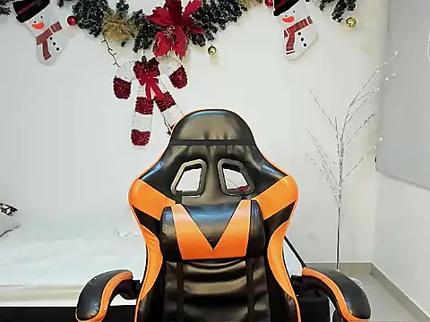 Snapshot of alex_balck chatting on 01-08-26, 10:43 alex balck online show from 01-08-26, 10:43