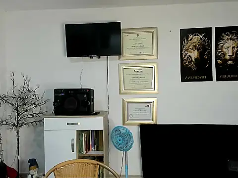 Snapshot of alex_balck chatting on 12-19-25, 11:23 alex balck online show from 12-19-25, 11:23