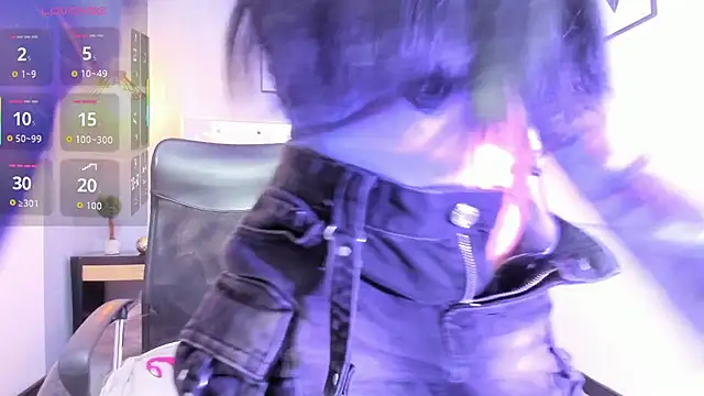 Snapshot of Bell_marinny chatting on 12-18-25, 03:00 Bell marinny online show from 12-18-25, 03:00