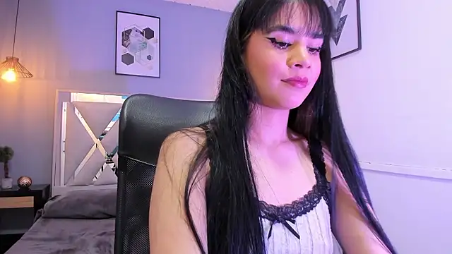 Snapshot of Bell_marinny chatting on 01-08-26, 03:01 Bell marinny online show from 01-08-26, 03:01