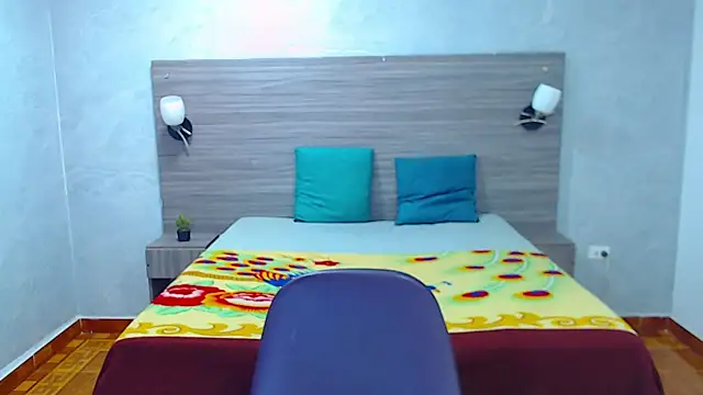 Snapshot of Axel_Marcu chatting on 12-20-25, 05:21 Axel Marcu online show from 12-20-25, 05:21