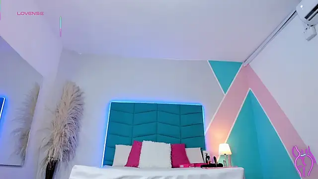  victoria collins  online show from 02-27-26, 08:08