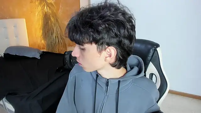 CONNOR STONNE  online show from 02-28-26, 09:03