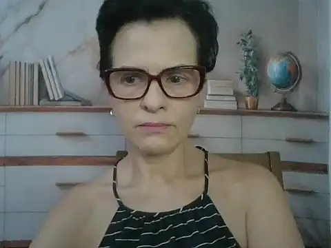 Luna-Hot0802 online show from 02-09-26, 01:42