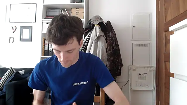 Snapshot of MindlyXXX chatting on 10-02-25, 08:29 MindlyXXX online show from 10-02-25, 08:29