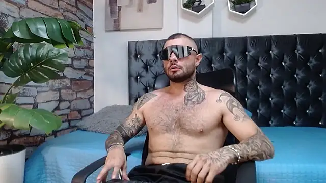 lucky smith1 online show from 12-04-25, 06:40