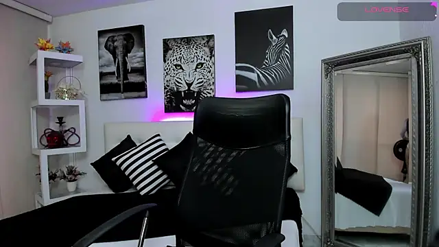 mialiore online show from 02-10-26, 12:37