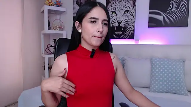 Snapshot of mialiore chatting on 12-20-25, 12:41 mialiore online show from 12-20-25, 12:41