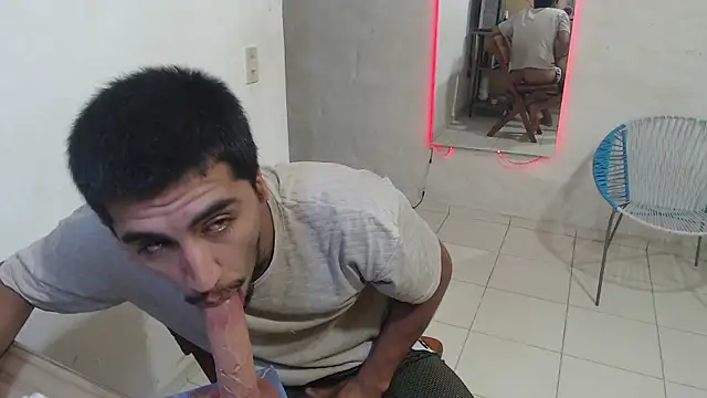 maxI dick33 online show from 04-15-26, 05:02