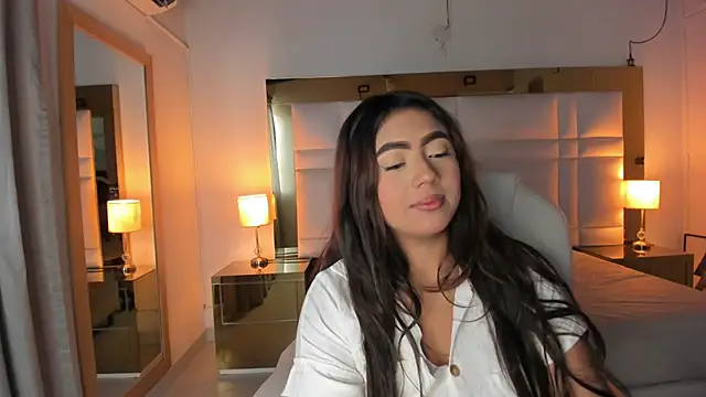 Snapshot of Zoei_Moon chatting on 02-03-26, 06:24 Zoei Moon online show from 02-03-26, 06:24