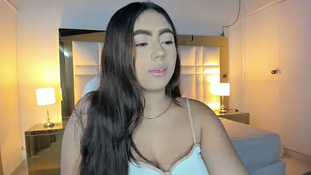 Snapshot of Zoei_Moon chatting on 02-10-26, 06:29 Zoei Moon online show from 02-10-26, 06:29