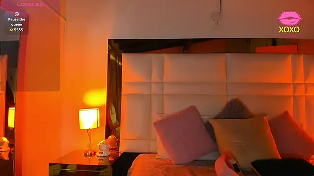 Zoei Moon online show from 03-19-26, 07:03