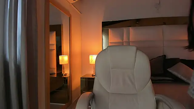 Snapshot of Zoei_Moon chatting on 01-31-26, 07:12 Zoei Moon online show from 01-31-26, 07:12