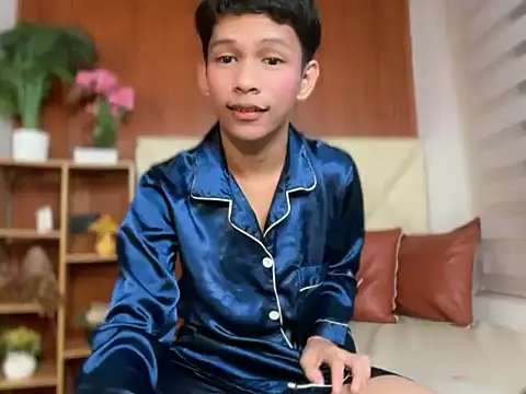 TheBoyAboveYou online show from 02-16-26, 12:59