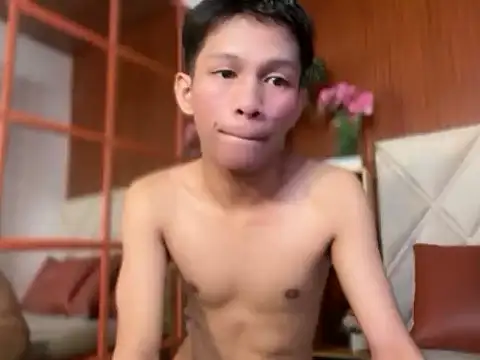 TheBoyAboveYou online show from 02-08-26, 05:38