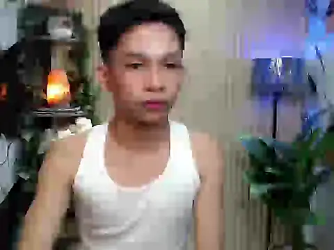 TheBoyAboveYou online show from 12-04-25, 04:50