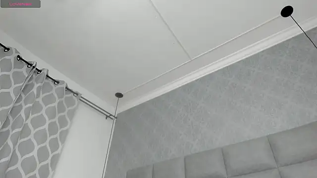 emilyy r online show from 02-27-26, 06:52