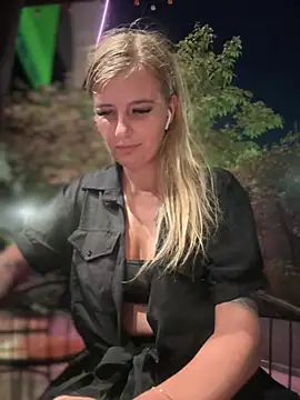 Betsy online show from 01-12-25, 01:48