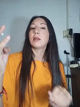 Snapshot of Cristal_azul777 chatting on 06-18-26, 01:48 Cristal azul777 online show from 06-18-26, 01:48