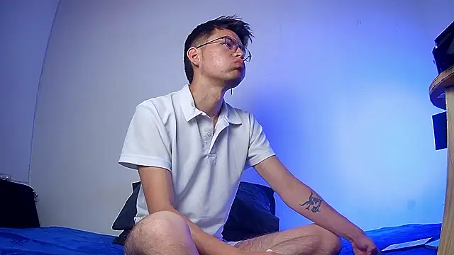 Snapshot of nicolatinboy chatting on 02-11-26, 09:03 nicolatinboy online show from 02-11-26, 09:03