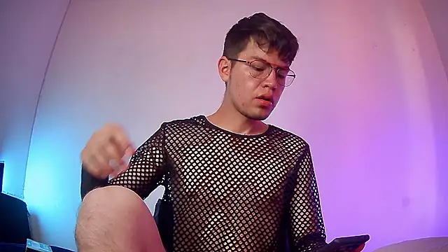 Snapshot of nicolatinboy chatting on 02-25-26, 09:14 nicolatinboy online show from 02-25-26, 09:14