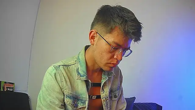 Snapshot of nicolatinboy chatting on 02-09-26, 09:13 nicolatinboy online show from 02-09-26, 09:13