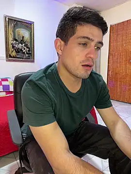 williamsmiiths16 online show from 12-23-25, 06:12