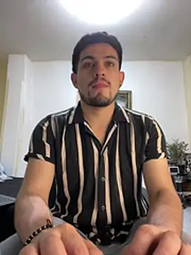 williamsmiiths16 online show from 02-14-26, 04:34