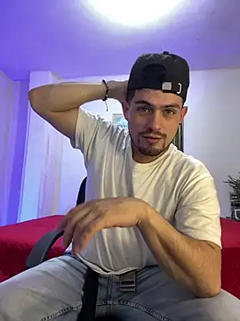 williamsmiiths16 online show from 02-12-26, 03:17