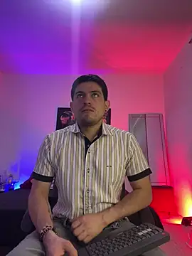 williamsmiiths16 online show from 05-12-26, 10:10