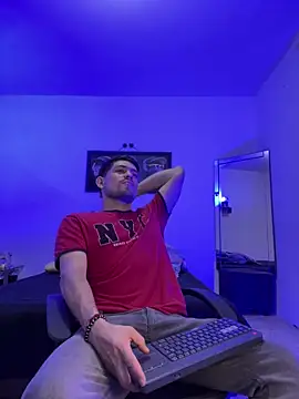 williamsmiiths16 online show from 06-03-26, 11:22