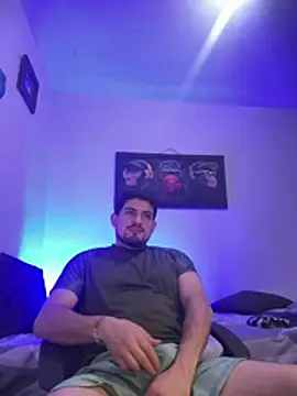 williamsmiiths16 online show from 07-06-26, 03:47