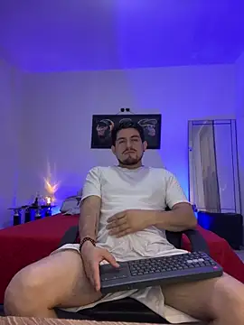 williamsmiiths16 online show from 05-24-26, 02:50