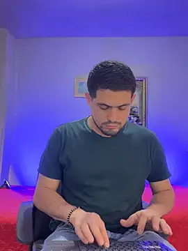 williamsmiiths16 online show from 03-11-26, 12:32