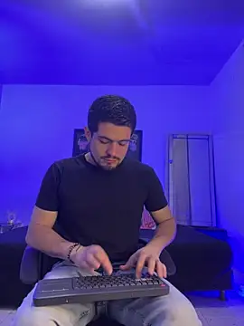 williamsmiiths16 online show from 05-30-26, 11:49