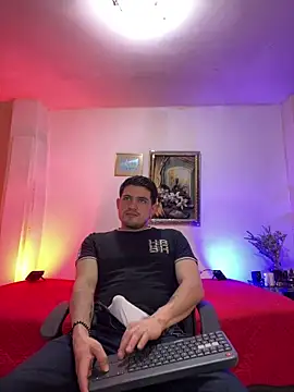 williamsmiiths16 online show from 03-22-26, 08:43