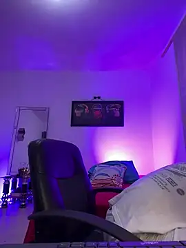 williamsmiiths16 online show from 05-01-26, 11:37