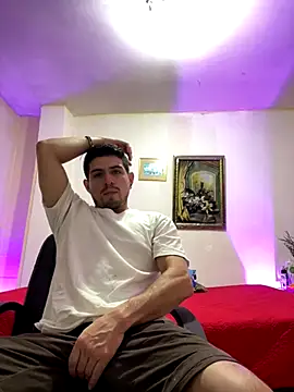 williamsmiiths16 online show from 12-21-25, 04:19