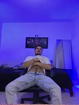williamsmiiths16 online show from 06-01-26, 11:43