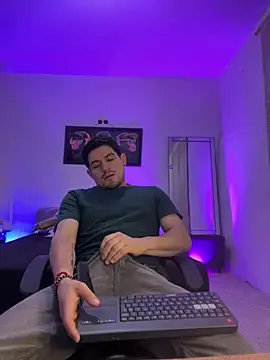 williamsmiiths16 online show from 05-15-26, 10:46