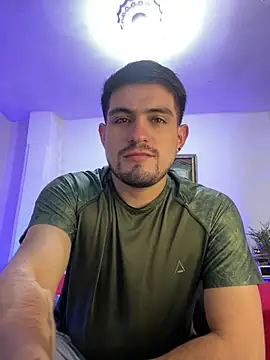 williamsmiiths16 online show from 02-11-26, 03:06