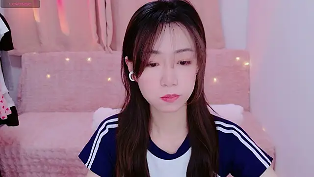 xiaomaoyouyou online show from 12-19-25, 02:19