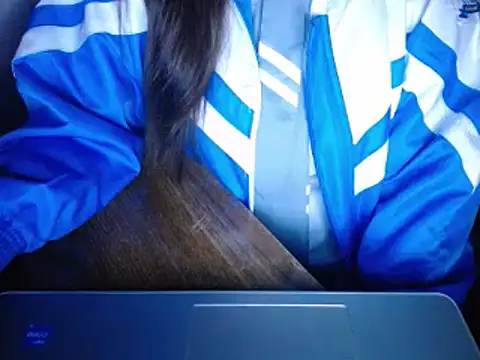 Snapshot of maian_love chatting on 02-28-26, 06:07 maian love online show from 02-28-26, 06:07