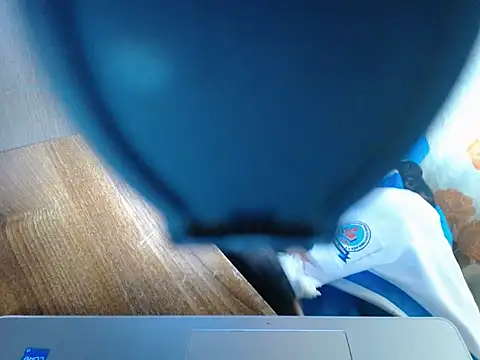 Snapshot of maian_love chatting on 02-25-26, 06:30 maian love online show from 02-25-26, 06:30